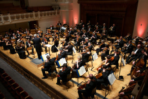 La Royal Philharmonic Orchestra diretta da Pinchas Zukerman al Teatro San Carlo di Napoli