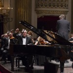 Il pianista russo-israeliano Yefim Bronfman il 25 marzo 2015 al Teatro San Carlo di Napoli. Sul podio Juraj Valčuha