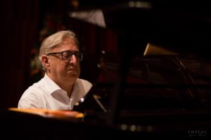 Massimiliano Damerini suona la “Waldstein”, l’“Appassionata” e la n. 22 di Ludwig van Beethoven per il Maggio della Musica, il 7 giugno 2018