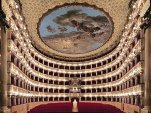 Teatro San Carlo di Napoli aperto per le visite guidate per tutto il mese di agosto 2020