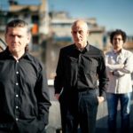 Peppe Servillo/Javier Girotto/Natalio Mangalavite e la Compagnia Finzi Pasca danno il via alla prima settimana di “Teatro di Cortile 2021”, nello storico Palazzo Firrao di Napoli