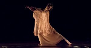 “Divine”, pièce di versi in danza, dal 15 ottobre 2021 al Piccolo Bellini di Napoli