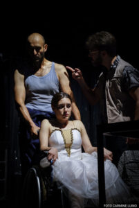 “Bufale e liùne”, di Pau Mirò, regia di Giuseppe Miale di Mauro, dal 1° all’11 dicembre 2022 al Teatro Acacia di Napoli