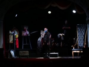 Moni Ovadia dirige Mario Incudine in “Barbablù”, di Costnza Di Quattro, il 25 ed il 26 febbraio 2023 al Teatro Sannazaro di Napoli