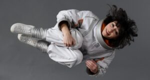 Danza al Piccolo Bellini di Napoli con “Cometa”, il 3 ed il 4 maggio 2025