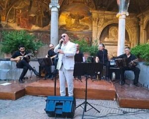 “Pisapia & Gruppo Smeraldo” il 27 settembre 2026 nel Chiostro di Santa Maria La Nova a Napoli con “Le melodie dell’anima napoletana”